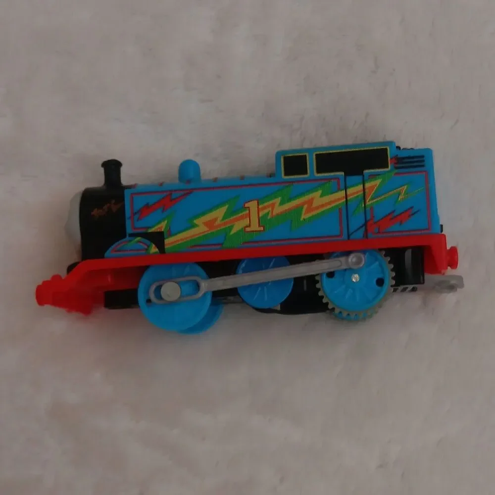 Mattel Thomas & Friends Motorized Blue #1 Engine HO DC Analog Lightning Bolt
